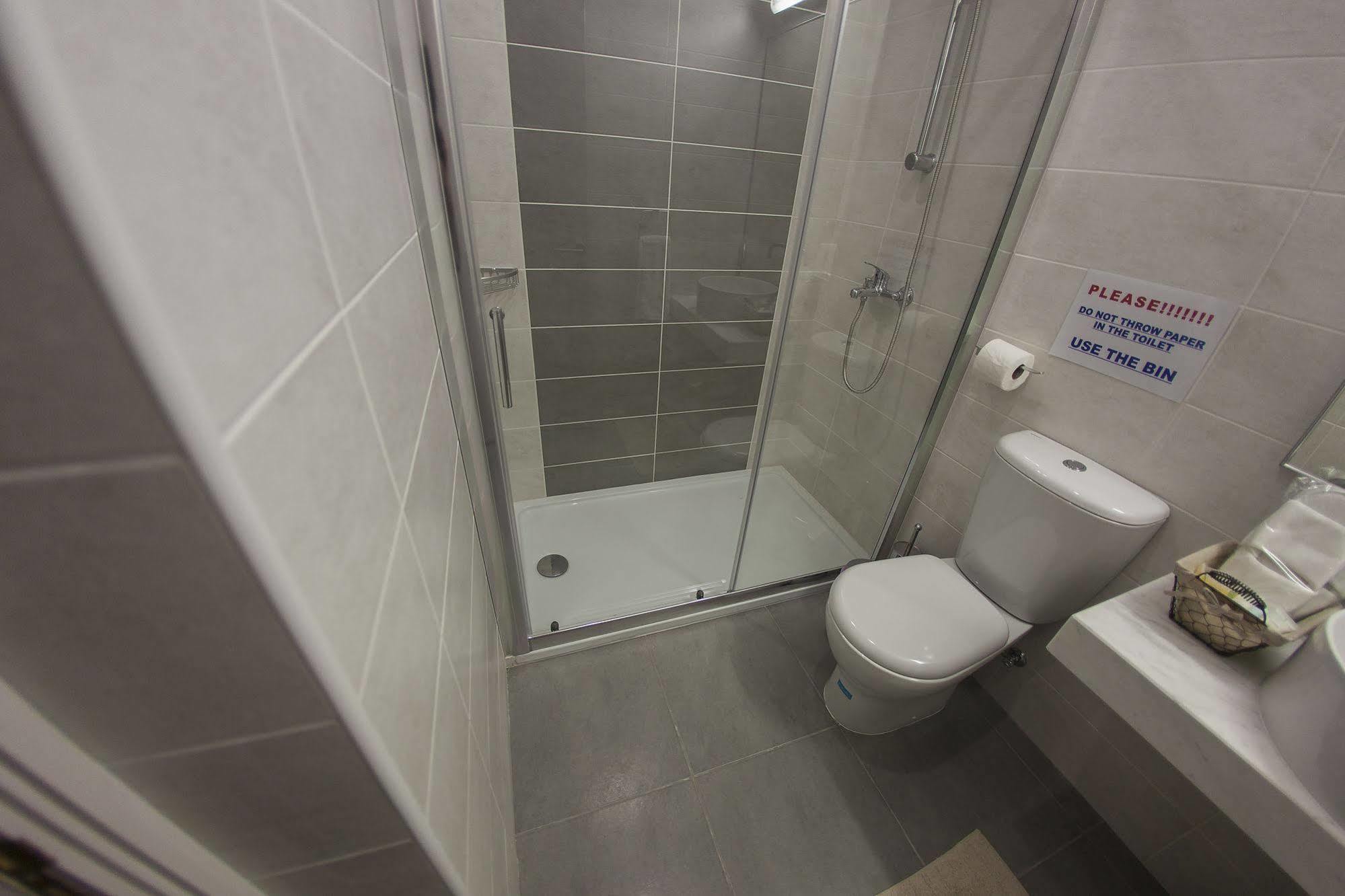 Operetta House Lägenhet Larnaca Exteriör bild