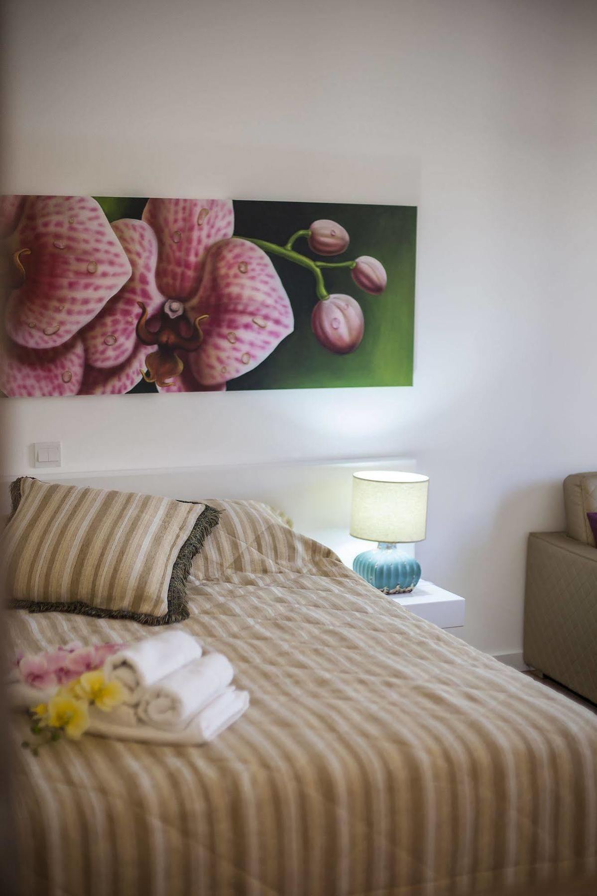 Operetta House Lägenhet Larnaca Exteriör bild
